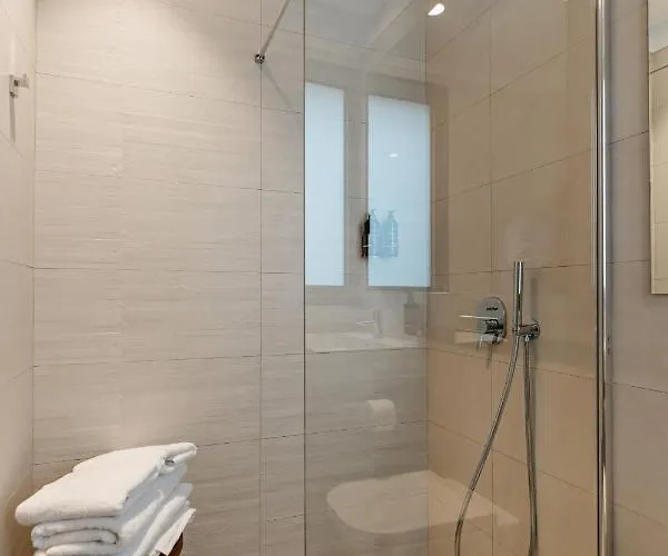 Dock 1 Santa Cruz de Tenerife