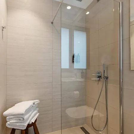 Dock 1 Santa Cruz de Tenerife